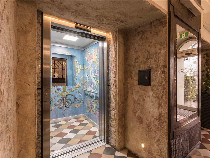 Hotell Ester 4*