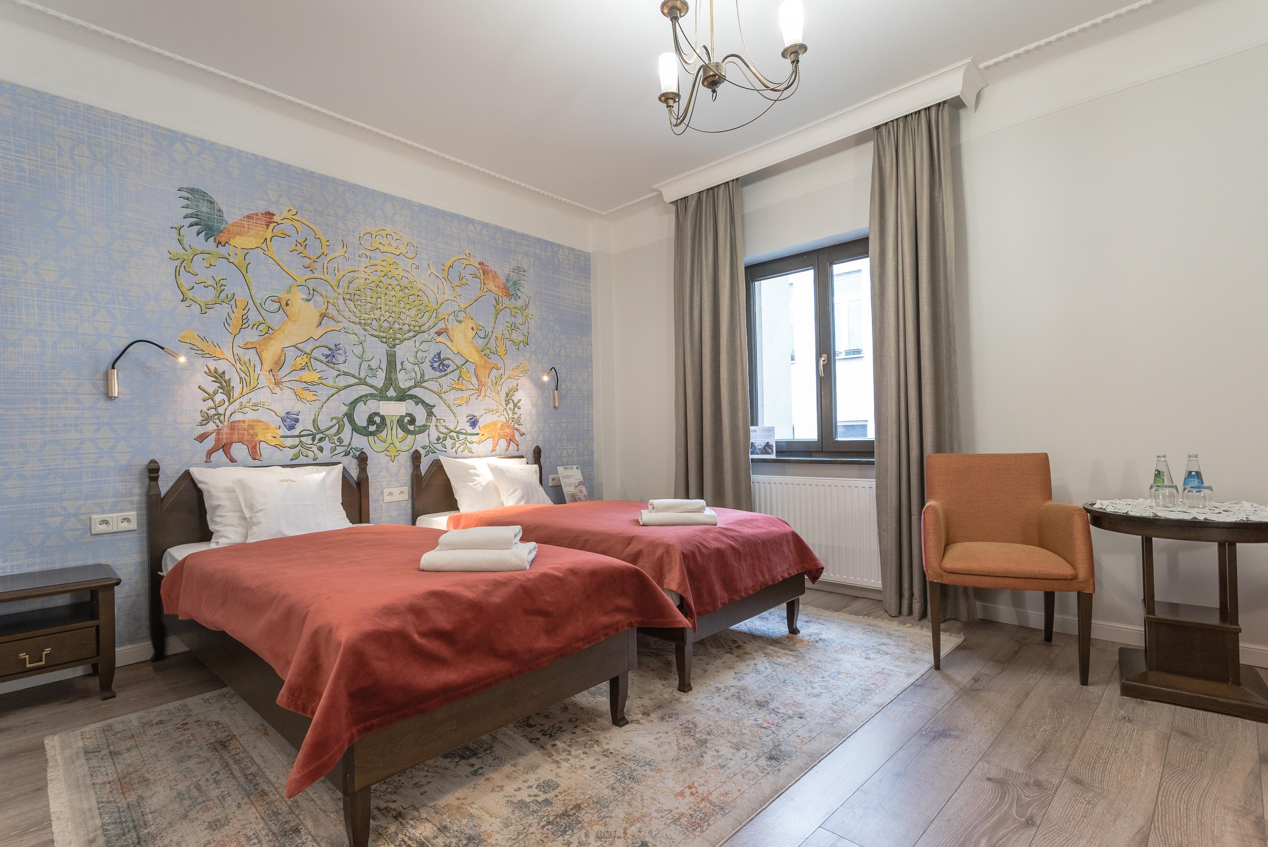 Hotell Ester 4*